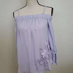 NWT A Byer Lilac Cold Shoulder Floral Top Sz Small